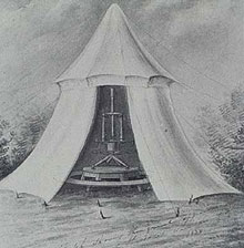 sketch showing a tent, the observing stand holding the instrument, and the separate
								footboards to support the observer